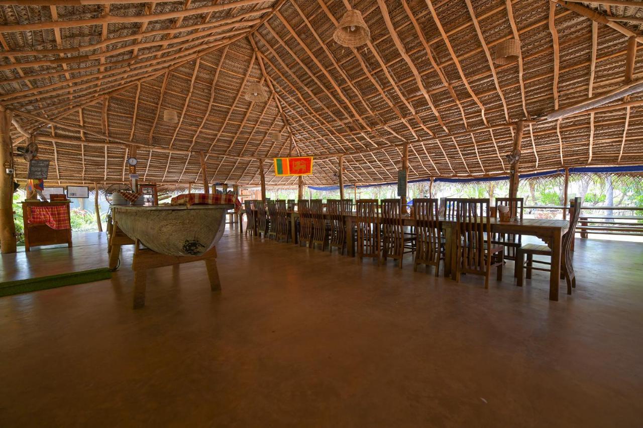 Kitesurfing Lanka Hotel Kalpitiya Ngoại thất bức ảnh