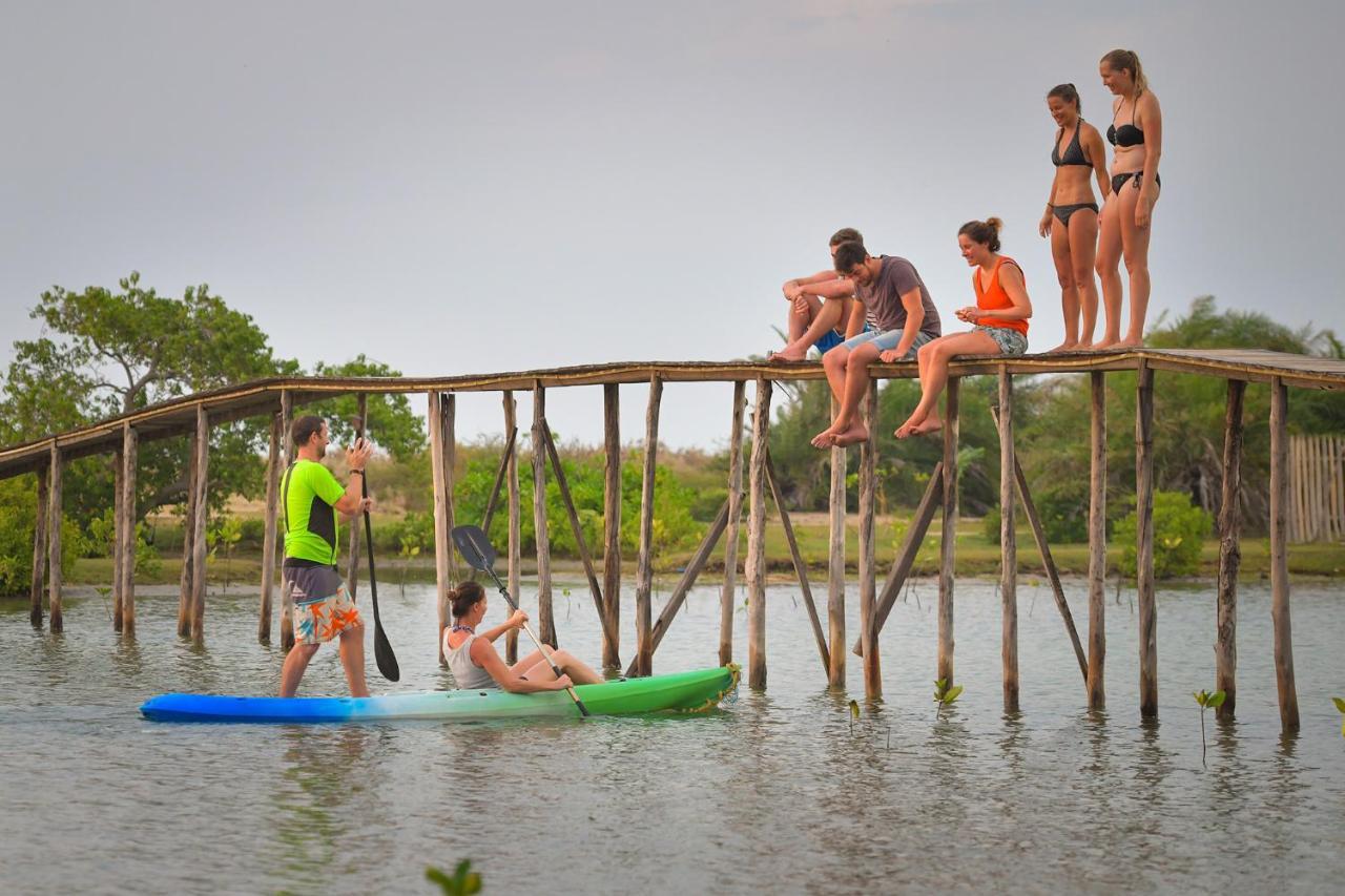 Kitesurfing Lanka Hotel Kalpitiya Ngoại thất bức ảnh
