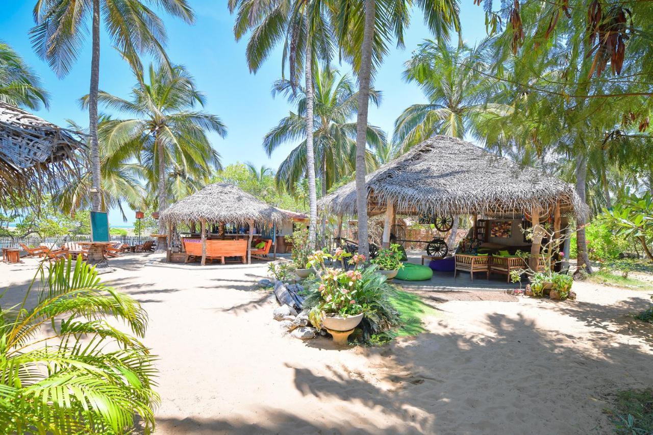 Kitesurfing Lanka Hotel Kalpitiya Ngoại thất bức ảnh